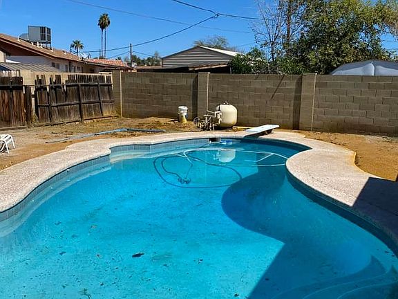 5th image of 3202 W Sweetwater Ave