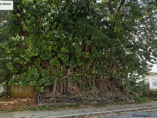 314 NW 82nd St, Miami, FL 33150