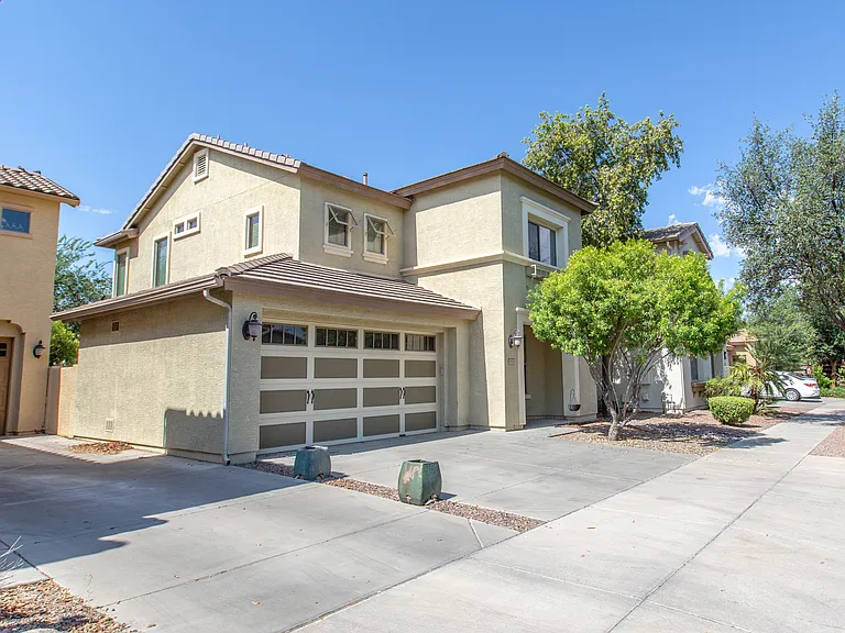 18815 E Swan Dr — Photo 1