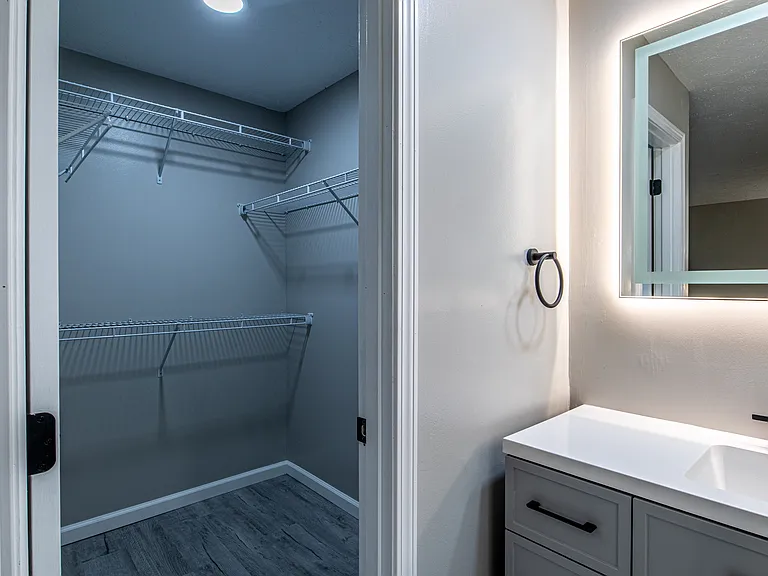111 Commons Dr — Photo 18