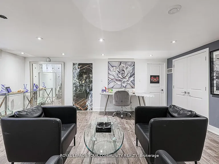 52 Princeway Dr #LOWER — Photo 4