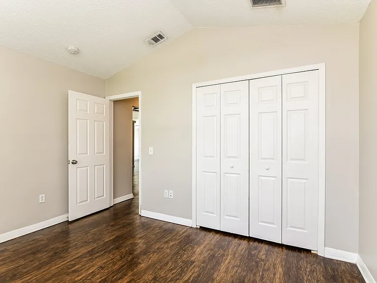 1129 Pinedale Dr — Photo 12