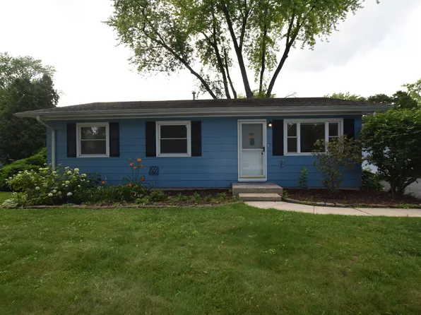 30W180 Allister Ln, Naperville, IL 60563