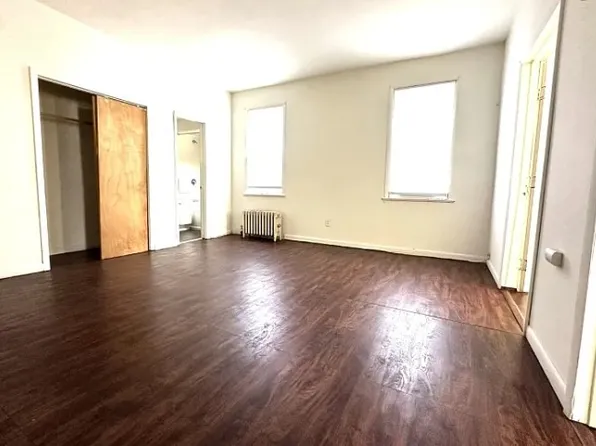 526 Valley Brook Ave, Lyndhurst, NJ