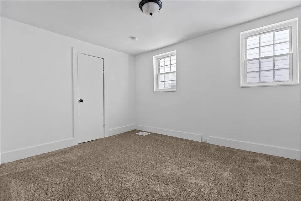1 bed, $995 — Photo 4