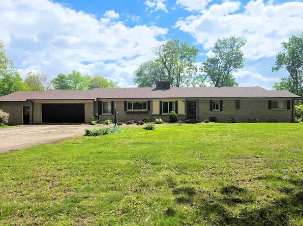2856 E 3500s Rd, Kankakee, IL 60901