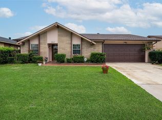 2012 Meadfoot Rd, Carrollton, TX 75007