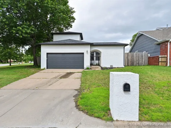 7701 S Erie Ave, Tulsa, OK 74136