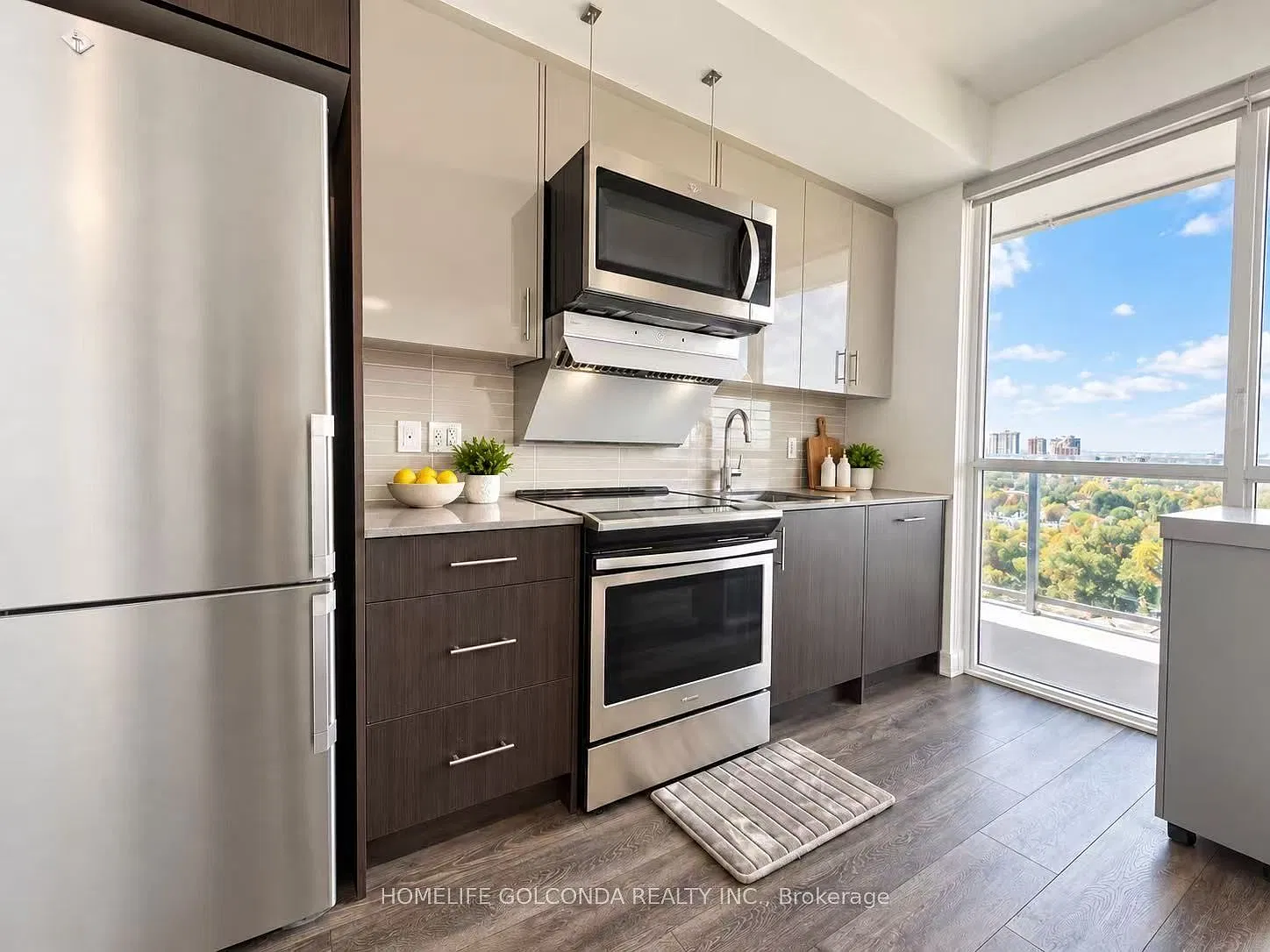 180 Fairview Mall Dr — Photo 3