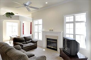 3rd image of 7216 Bolingbrook Dr