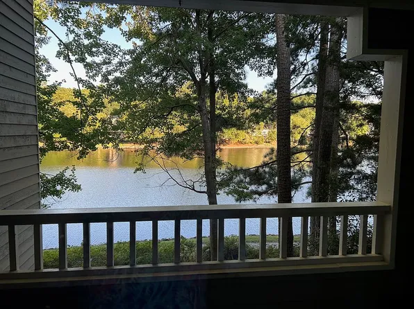 329 Glen Echo Ln APT D, Cary, NC 27518