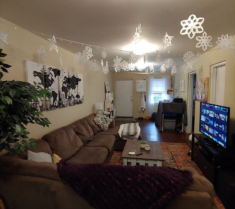 1st image of 1402 9th St #20