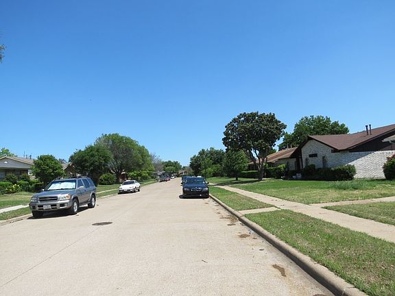 5th image of 2822 Flagstone Dr