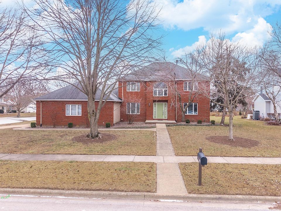 1st image of 2813 Stonehurst Dr