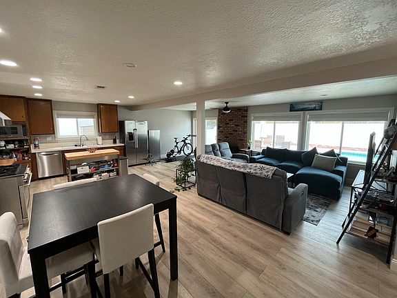 2nd image of 8706 Highwood Dr