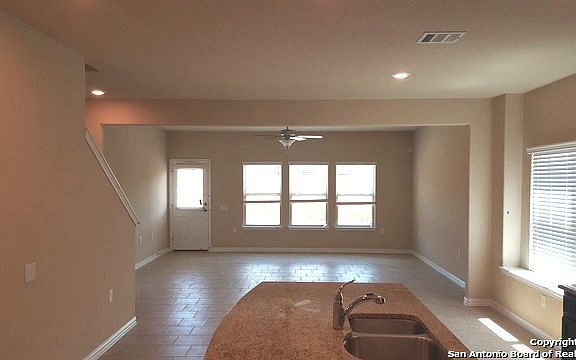 3rd image of 743 Pelican Bch