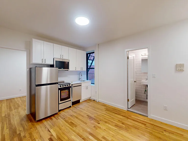 415 E 73rd St #4B — Photo 4