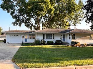211 Maple Ave, Morrison, IL 61270