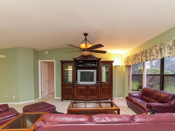 2nd image of 166 Sea Pines Cir