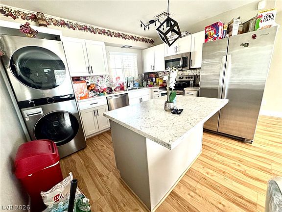 3rd image of 1908 Linden Ave