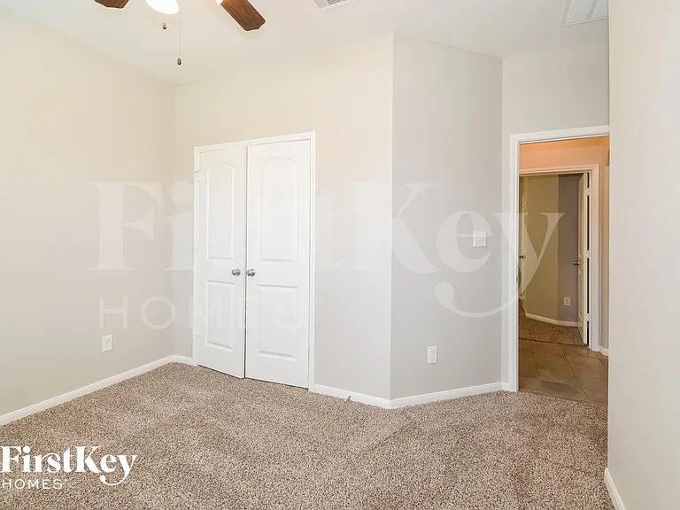 8423 Montego Bay Dr — Photo 13