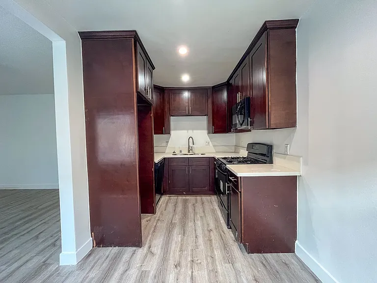 14715 Chadron Ave — Photo 10