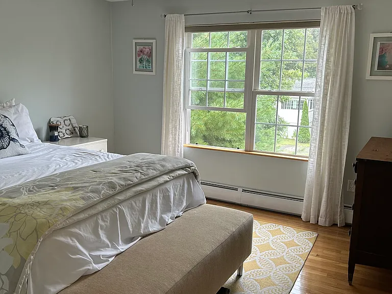 194 Holly Rd — Photo 10