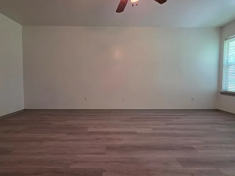 master bedroom pic 7