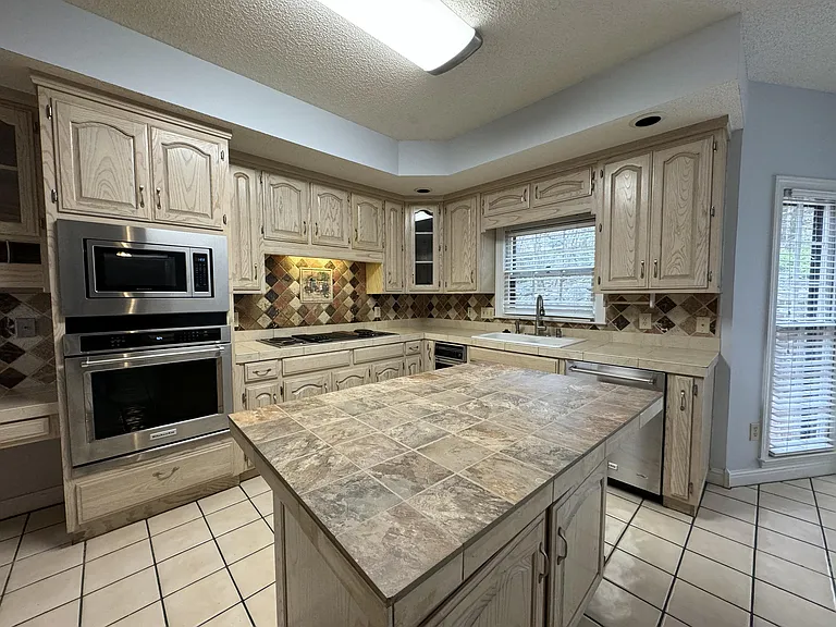 7595 Foxfire Dr SE — Photo 12