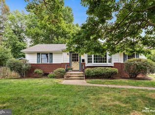 803 Burbank Dr, Somerdale, NJ 08083