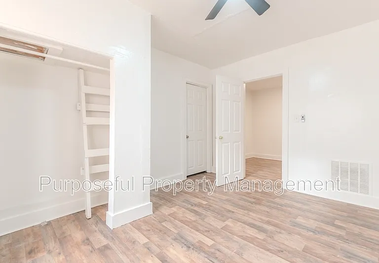 1609 NE 18th St — Photo 10