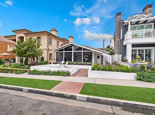 221 Larkspur Ave, Corona Del Mar, CA 92625