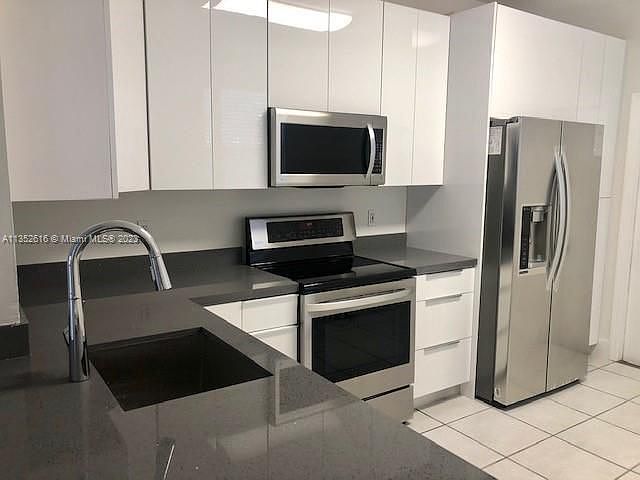 1st image of 2175 Madeira Dr #2175