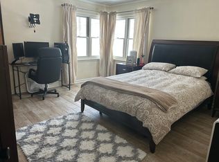 1810 Seminole Rd, Norton Shores, MI 49441