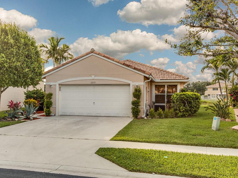 1st image of 6213 Willoughby Cir