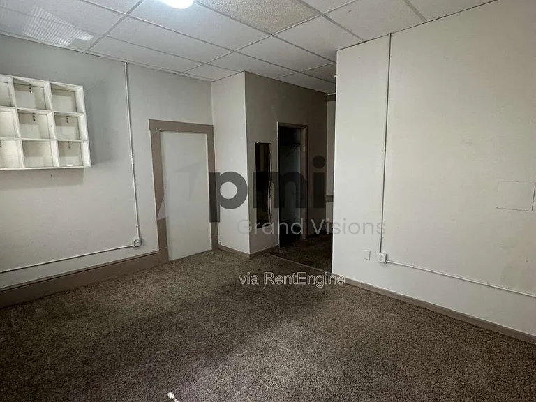 601 Monroe Ave #8 — Photo 8