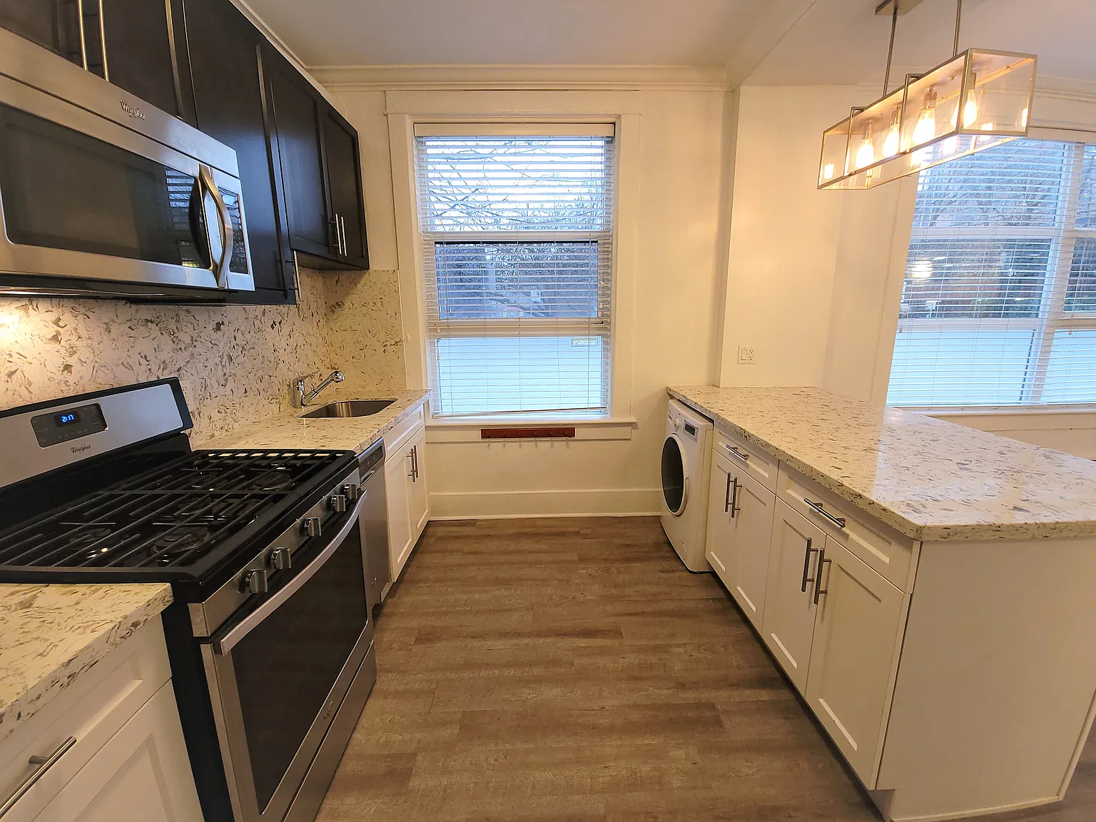 1 bed, 600 sqft, $2,300 — Photo 2