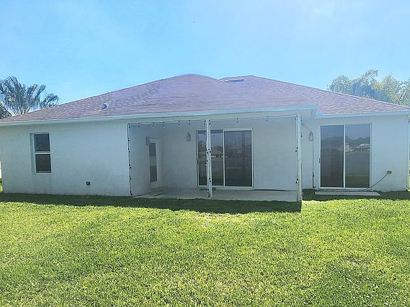 3rd image of 1342 Scarlet Oak Cir