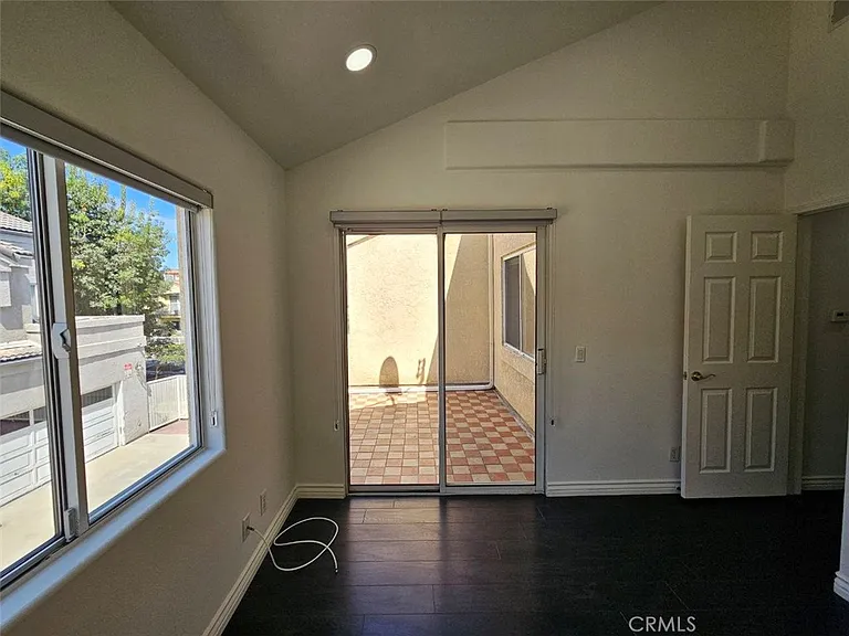 22027 Hawaiian Ave — Photo 22