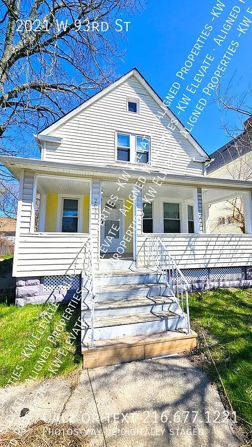 Building Photo - 2021 W 93rd St