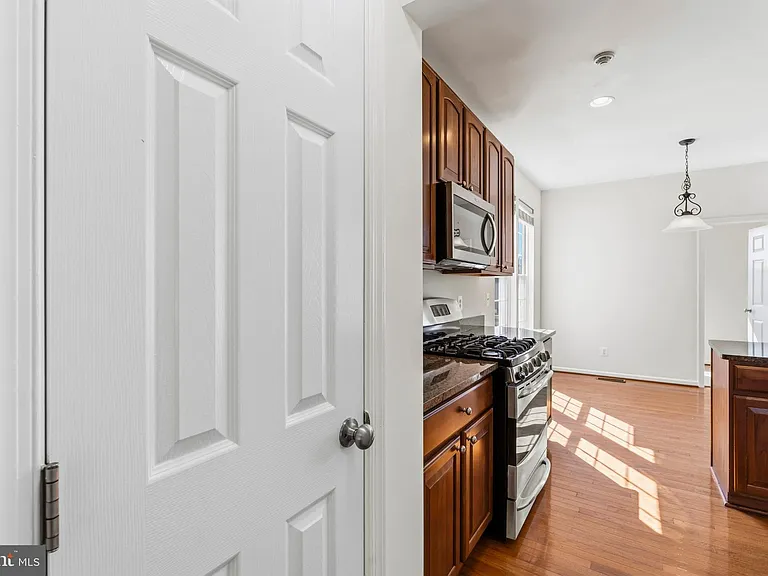 2440 Five Fathom Cir — Photo 8
