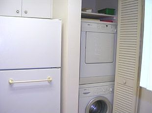 Bosch stack washer/dryer
