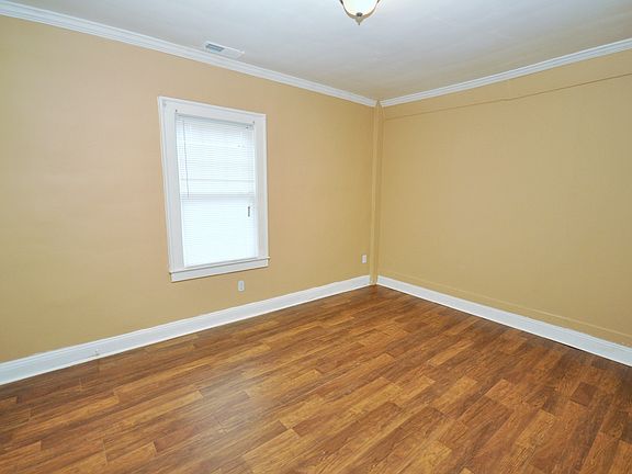 5th image of 2319 Lawndale Dr