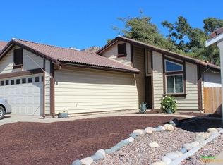 2402 Lake Forest St, Escondido, CA 92026