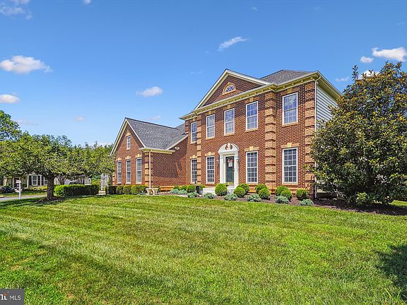 3rd image of 7275 Prices Cove Pl