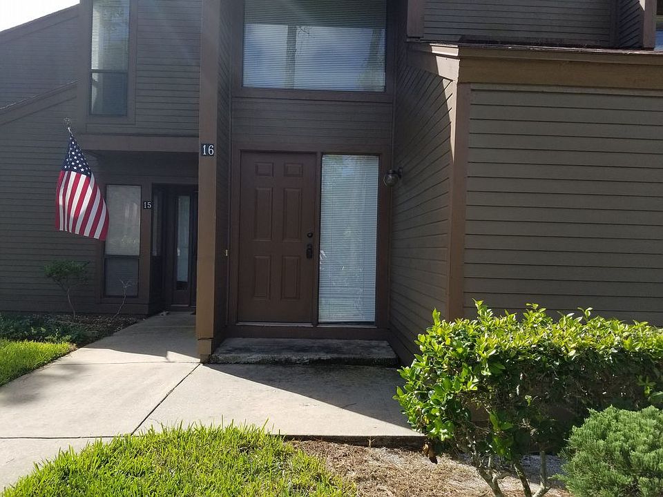 1st image of 16 Hembury Ln