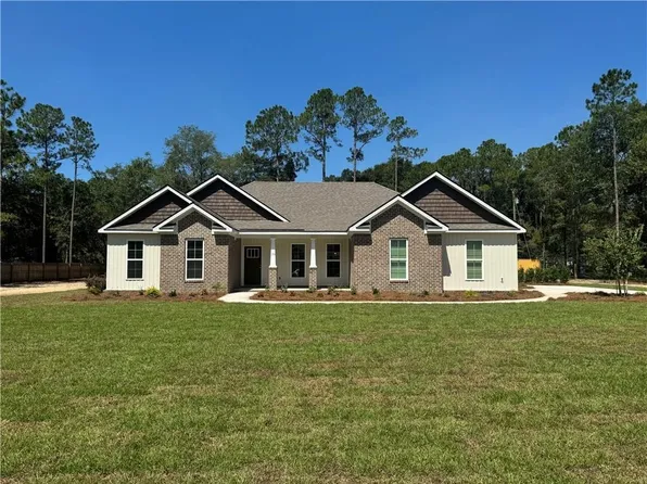 193 W Melody Dr, Jesup, GA 31545