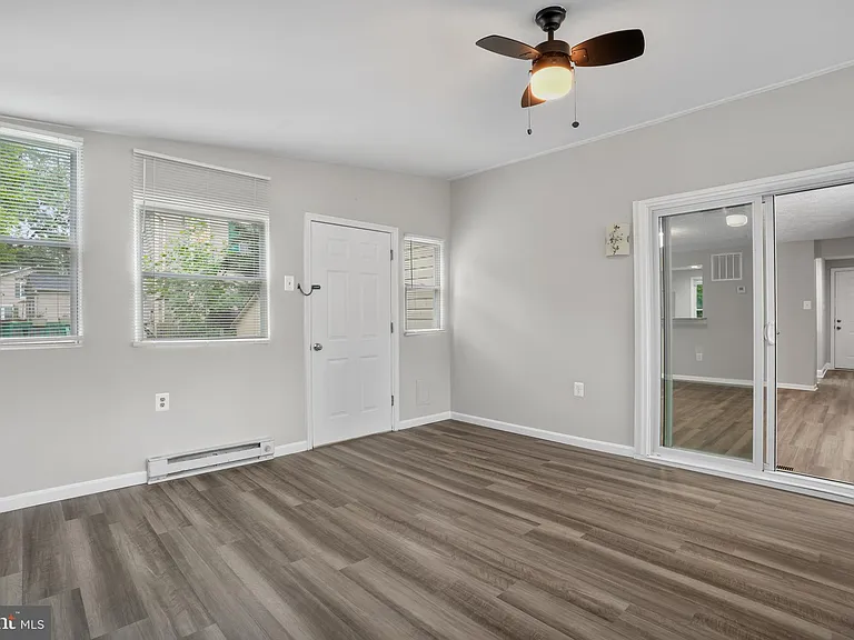 10506 Lime Tree Way — Photo 21