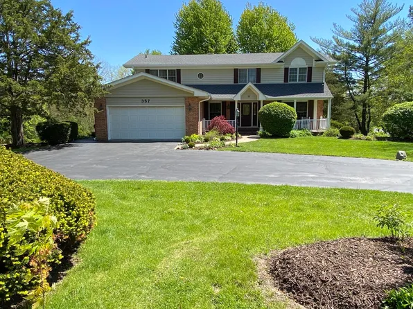 357 Roberts Rd, Inverness, IL 60010