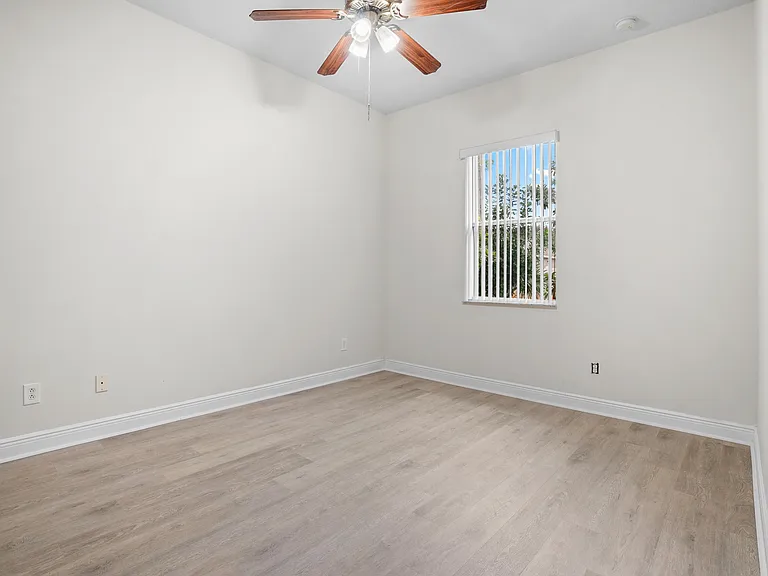 1092 SW Majorca Ave — Photo 28